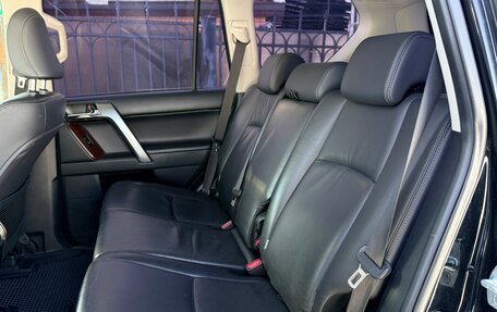 Toyota Land Cruiser Prado 150 рестайлинг 2, 2014 год, 3 090 000 рублей, 26 фотография