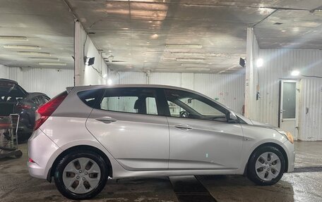 Hyundai Solaris II рестайлинг, 2015 год, 550 000 рублей, 4 фотография