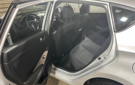 Hyundai Solaris II рестайлинг, 2015 год, 550 000 рублей, 7 фотография