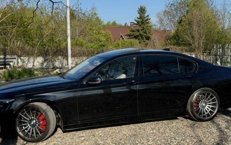 BMW 7 серия, 2016 год, 3 900 000 рублей, 2 фотография