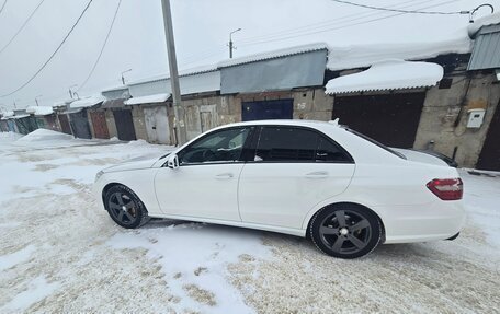 Mercedes-Benz E-Класс, 2012 год, 2 100 000 рублей, 3 фотография