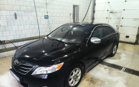 Toyota Camry, 2010 год, 1 050 000 рублей, 3 фотография