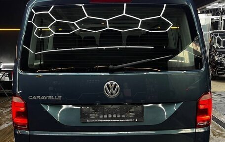 Volkswagen Caravelle T6 рестайлинг, 2018 год, 3 500 000 рублей, 5 фотография