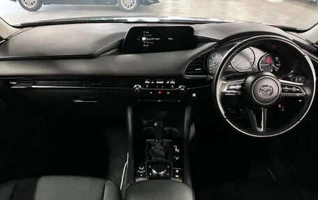 Mazda 3, 2022 год, 1 100 000 рублей, 12 фотография