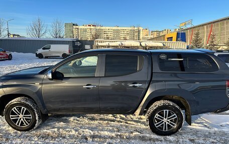 Mitsubishi L200 IV рестайлинг, 2021 год, 2 690 000 рублей, 8 фотография