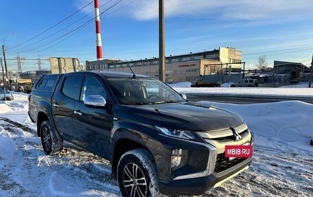 Mitsubishi L200 IV рестайлинг, 2021 год, 2 690 000 рублей, 3 фотография