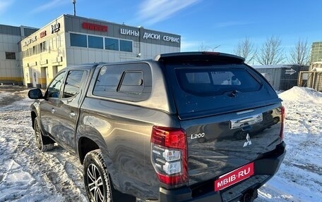 Mitsubishi L200 IV рестайлинг, 2021 год, 2 690 000 рублей, 7 фотография