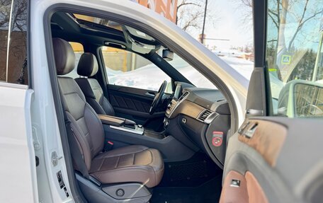 Mercedes-Benz GL-Класс, 2015 год, 4 490 000 рублей, 26 фотография