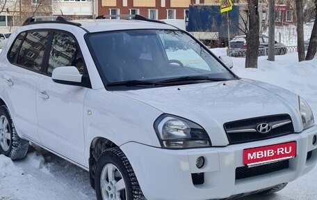 Hyundai Tucson III, 2008 год, 900 000 рублей, 2 фотография