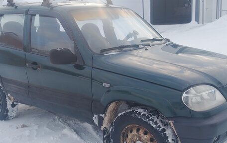 Chevrolet Niva I рестайлинг, 2004 год, 235 000 рублей, 2 фотография