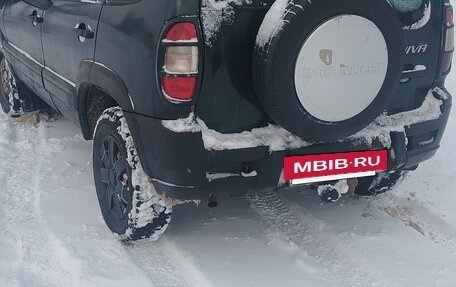 Chevrolet Niva I рестайлинг, 2004 год, 235 000 рублей, 5 фотография