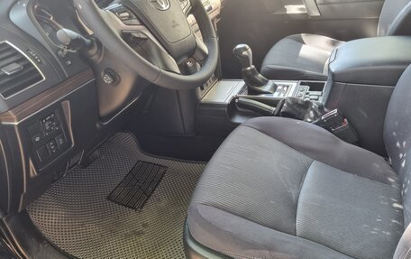 Toyota Land Cruiser Prado 150 рестайлинг 2, 2017 год, 4 850 000 рублей, 14 фотография