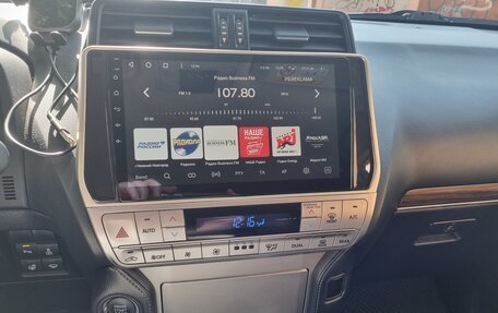 Toyota Land Cruiser Prado 150 рестайлинг 2, 2017 год, 4 850 000 рублей, 11 фотография