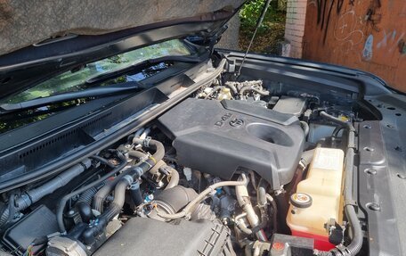 Toyota Land Cruiser Prado 150 рестайлинг 2, 2017 год, 4 850 000 рублей, 9 фотография