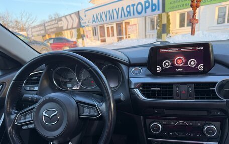 Mazda 6, 2018 год, 1 900 000 рублей, 11 фотография