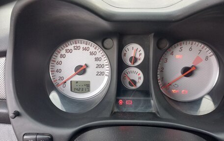 Mitsubishi Outlander III рестайлинг 3, 2005 год, 825 000 рублей, 11 фотография