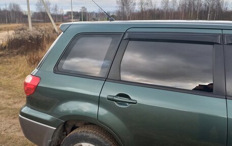 Mitsubishi Outlander III рестайлинг 3, 2005 год, 825 000 рублей, 15 фотография