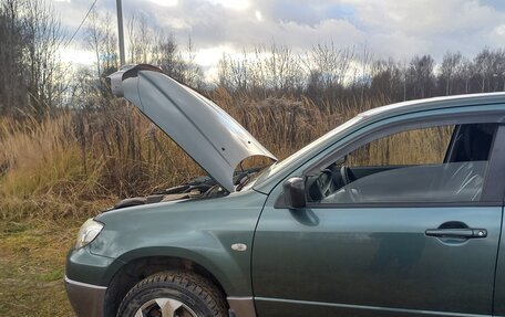 Mitsubishi Outlander III рестайлинг 3, 2005 год, 825 000 рублей, 20 фотография