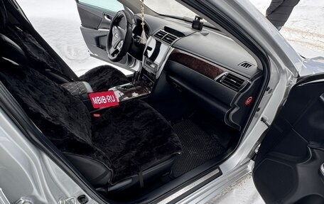 Toyota Camry, 2015 год, 1 850 000 рублей, 6 фотография