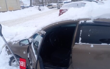 Toyota Avensis III рестайлинг, 2004 год, 315 000 рублей, 5 фотография