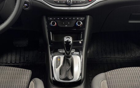 Opel Astra K, 2020 год, 1 599 000 рублей, 14 фотография