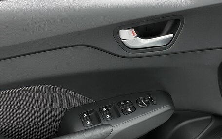 Hyundai Solaris II рестайлинг, 2018 год, 1 325 000 рублей, 16 фотография