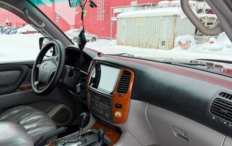 Toyota Land Cruiser 100 рестайлинг 2, 2005 год, 1 699 999 рублей, 7 фотография