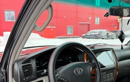 Toyota Land Cruiser 100 рестайлинг 2, 2005 год, 1 699 999 рублей, 8 фотография