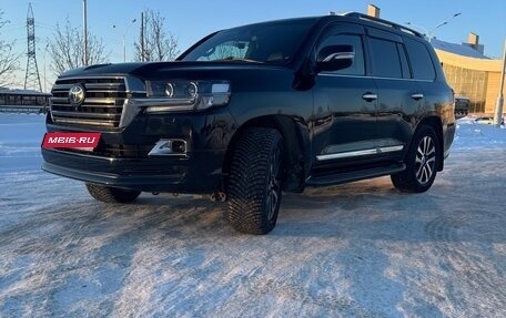 Toyota Land Cruiser 200, 2018 год, 7 400 000 рублей, 11 фотография