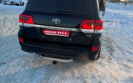 Toyota Land Cruiser 200, 2018 год, 7 400 000 рублей, 6 фотография