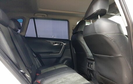 Toyota RAV4, 2023 год, 3 783 000 рублей, 12 фотография