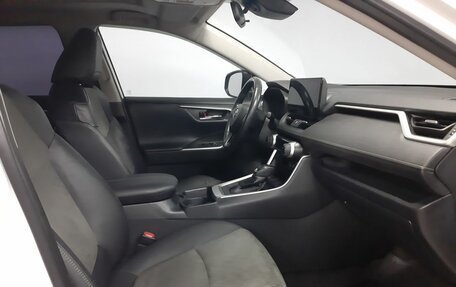 Toyota RAV4, 2023 год, 3 783 000 рублей, 11 фотография