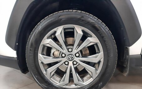 Toyota RAV4, 2023 год, 3 783 000 рублей, 9 фотография