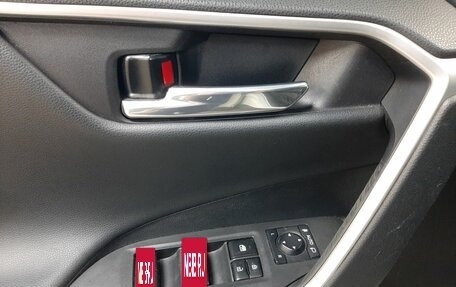 Toyota RAV4, 2023 год, 3 783 000 рублей, 20 фотография