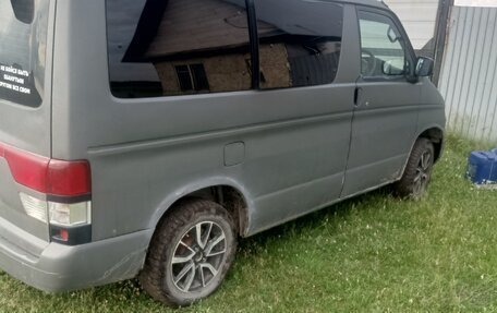 Mazda Bongo Friendee i рестайлинг, 2003 год, 550 000 рублей, 11 фотография