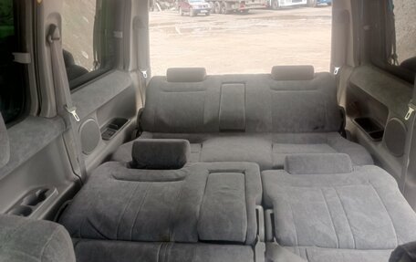 Mazda Bongo Friendee i рестайлинг, 2003 год, 550 000 рублей, 2 фотография