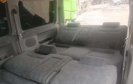 Mazda Bongo Friendee i рестайлинг, 2003 год, 550 000 рублей, 10 фотография