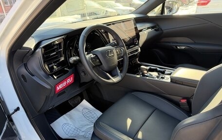 Lexus RX IV рестайлинг, 2025 год, 7 330 000 рублей, 15 фотография