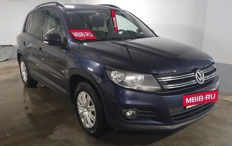 Volkswagen Tiguan I, 2012 год, 879 000 рублей, 2 фотография