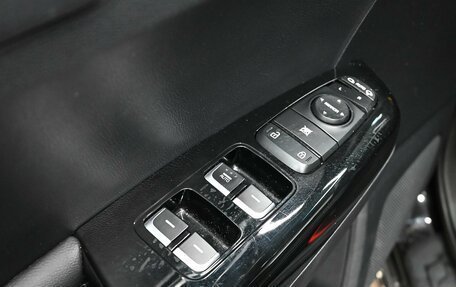 KIA Sportage IV рестайлинг, 2019 год, 2 235 000 рублей, 16 фотография