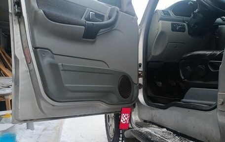 ЛуАЗ Patriot, 2012 год, 650 000 рублей, 20 фотография