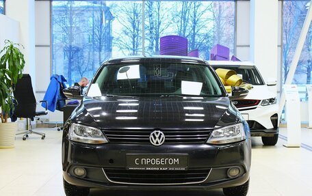 Volkswagen Jetta VI, 2013 год, 975 000 рублей, 2 фотография