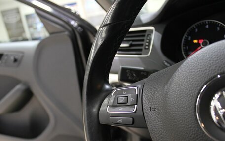 Volkswagen Jetta VI, 2013 год, 975 000 рублей, 14 фотография