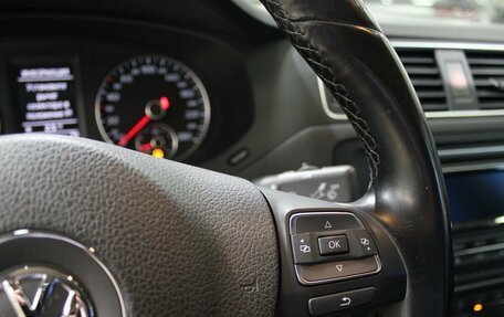 Volkswagen Jetta VI, 2013 год, 975 000 рублей, 13 фотография