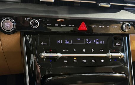 KIA Carnival, 2021 год, 3 999 000 рублей, 17 фотография