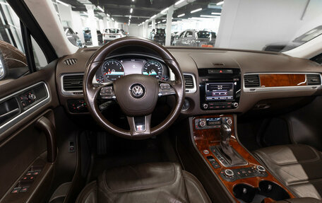 Volkswagen Touareg III, 2012 год, 2 080 000 рублей, 7 фотография