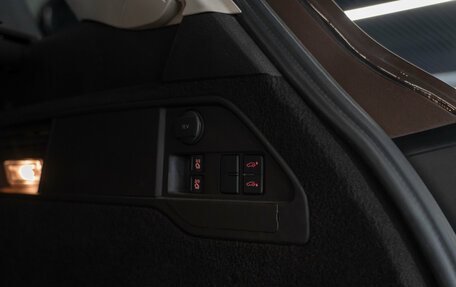 Volkswagen Touareg III, 2012 год, 2 080 000 рублей, 23 фотография