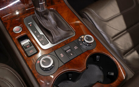 Volkswagen Touareg III, 2012 год, 2 080 000 рублей, 20 фотография