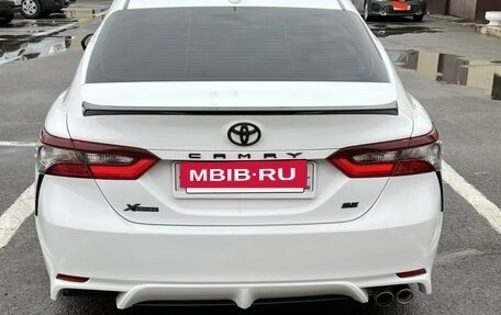 Toyota Camry, 2022 год, 4 050 000 рублей, 3 фотография