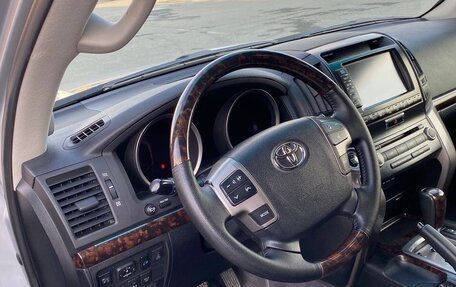 Toyota Land Cruiser 200, 2008 год, 2 990 000 рублей, 5 фотография